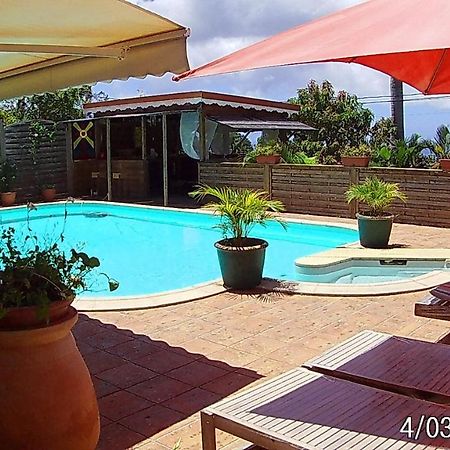 Agreable Chambre D'Hotes, Sdb, Piscine, Carbet Cuisine. Сейнт Клод Екстериор снимка